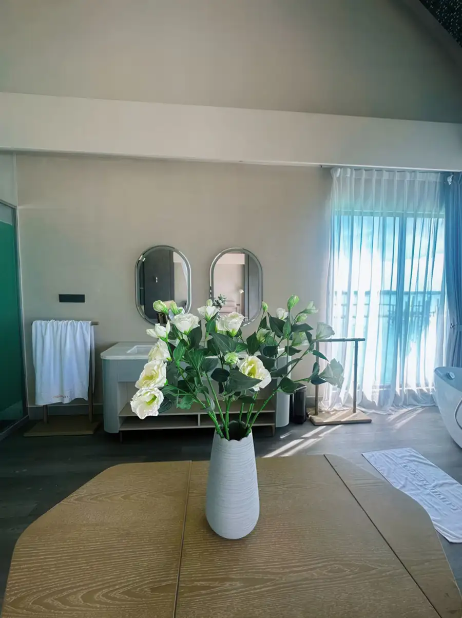 Elegant room details