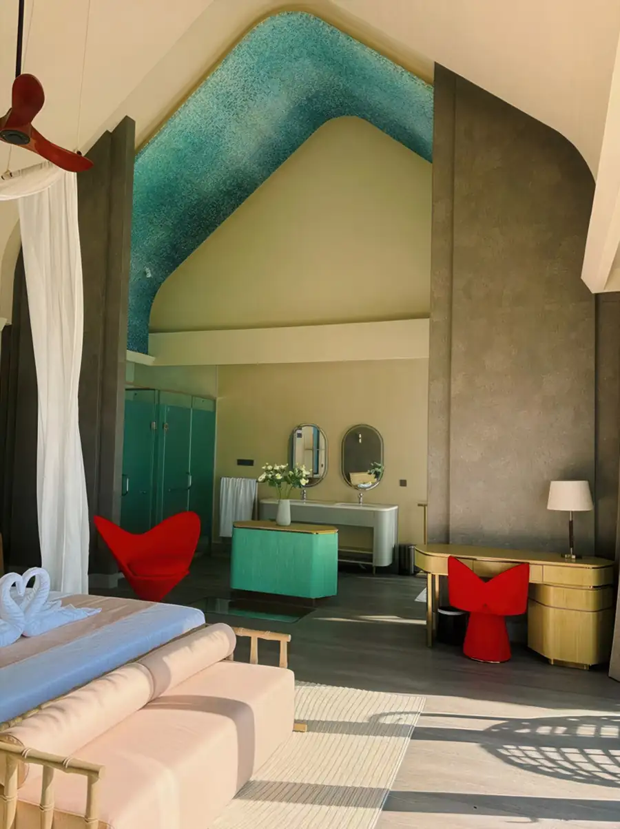 Luxury vanity suite